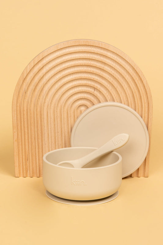 Kiin Silicone Bowl with lid + Spoon Set